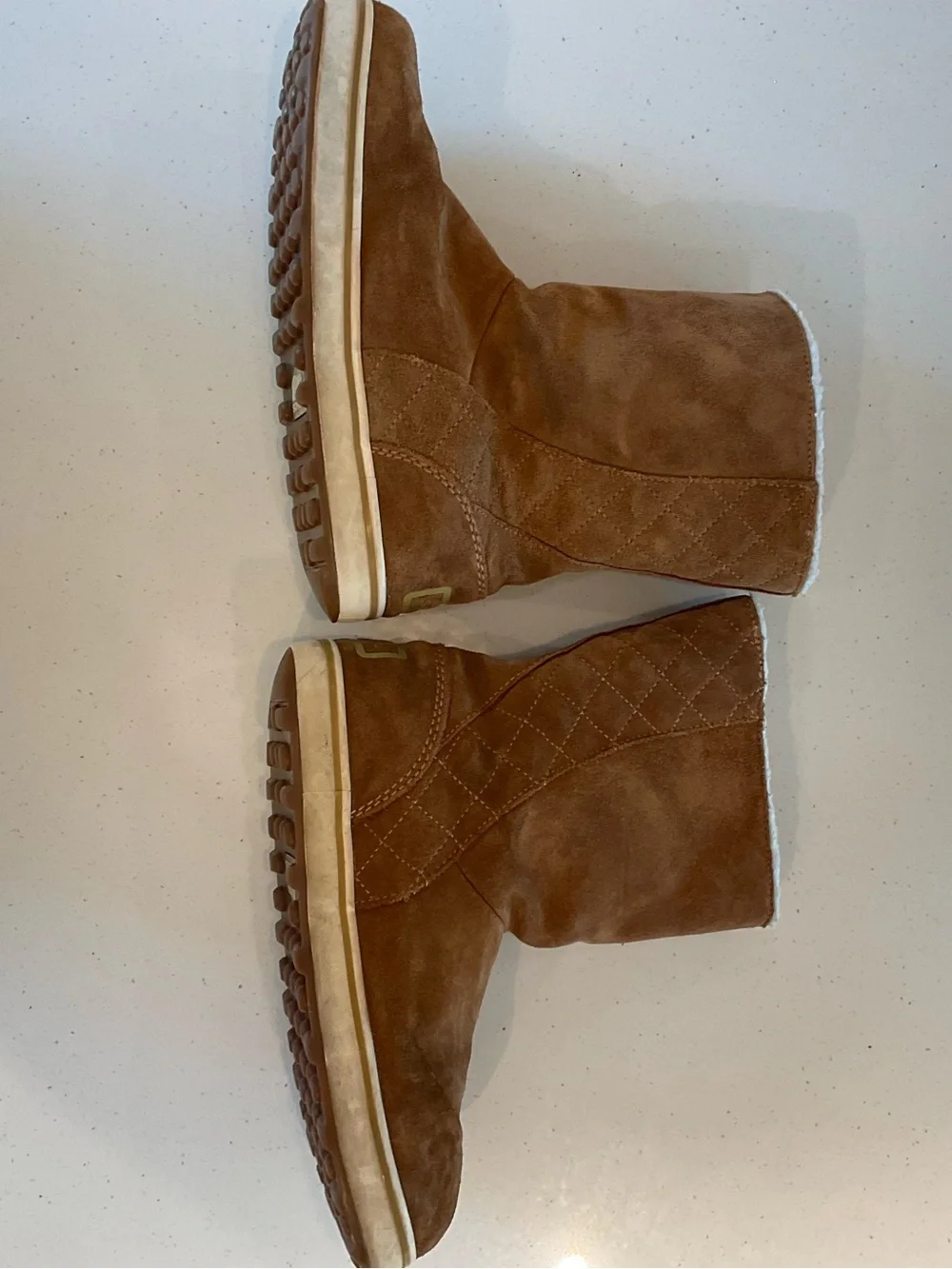 Sorel Suede Pull-On Boots, 7.5, GUC